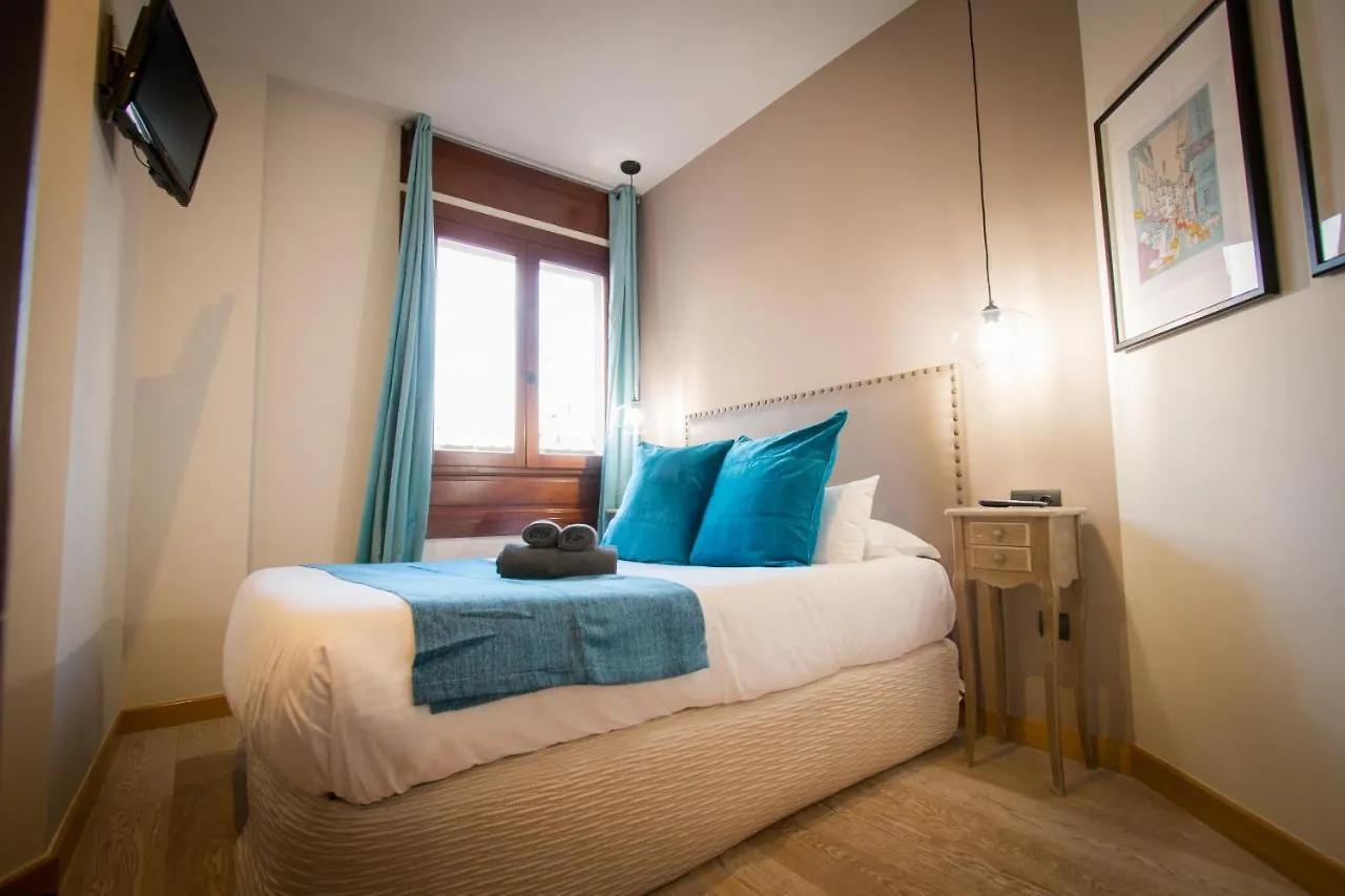 Holidays2Malaga Carreteria Apartment 0*, Malaga Spain