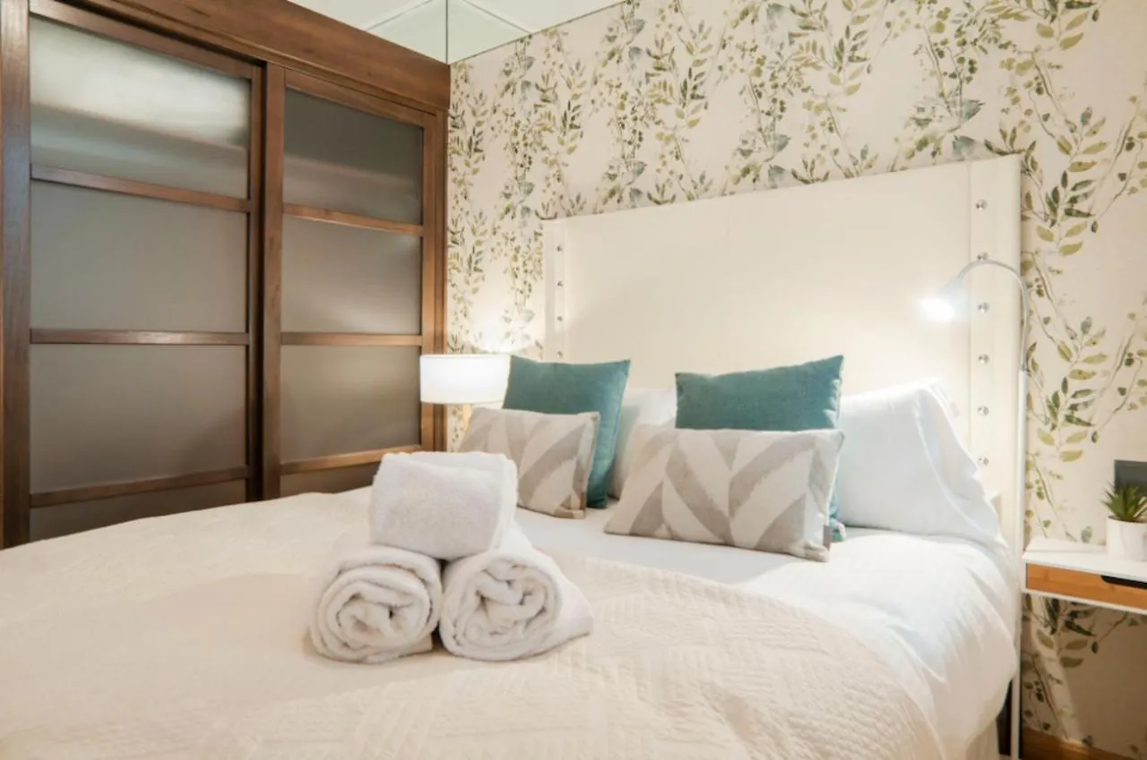 Holidays2Malaga Carreteria Apartment Spain