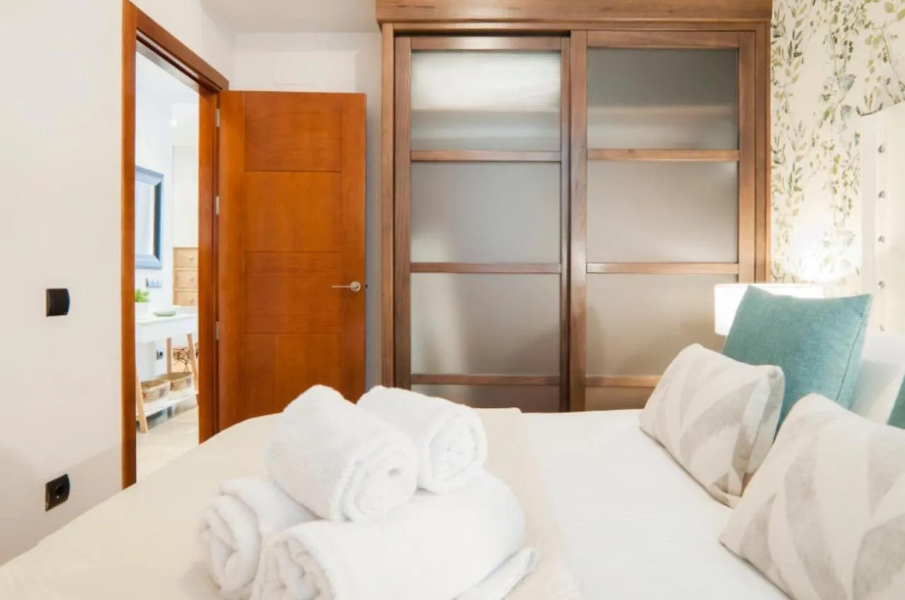 Holidays2Malaga Carreteria Apartment